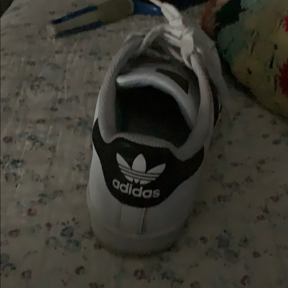 Adidas - Picture 3 of 3